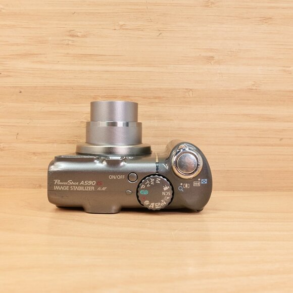 Canon PowerShot A590 IS / 8MP Digital Camera / 4x Zoom / Image Stabilizer - Picture 4 of 11